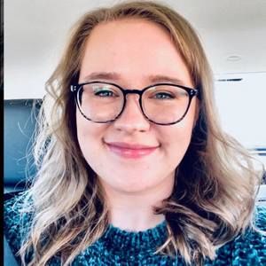 Meet your Posher, Caralyn